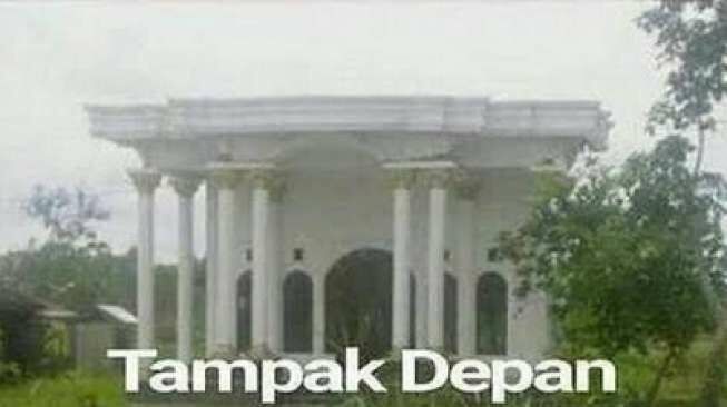 Dari Depan Rumah Ini Megah Seperti Istana, Faktanya....