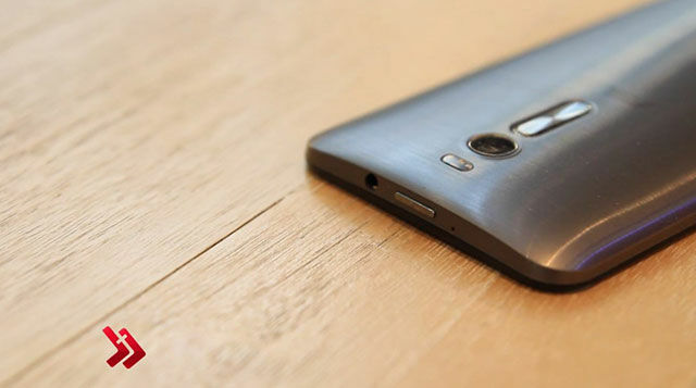 asus zenfone 2 hand on 6