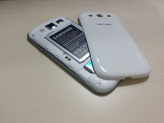 4 Hal Terlarang Saat Charge Hp 3