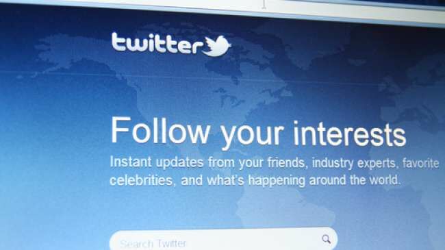 10 Smartphone dengan Kamera Depan Terbaik Untuk Selfie 