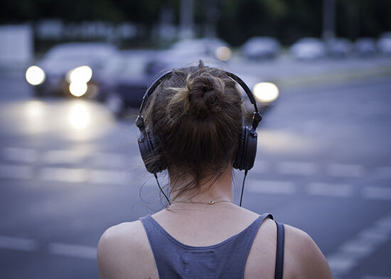radiasi smartphone headphone