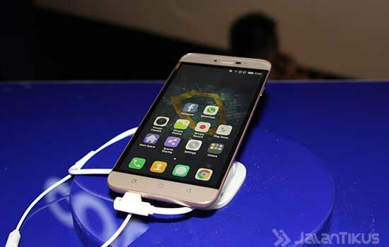 Coolpad Max 7