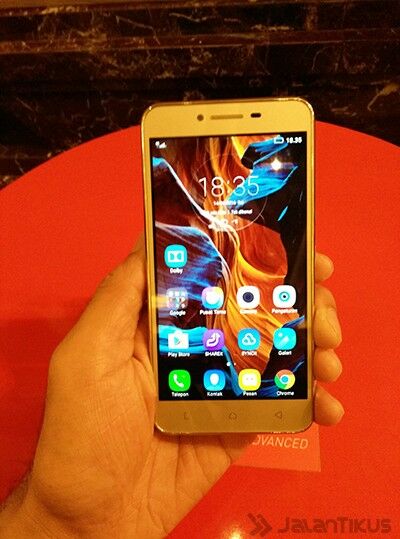 Lenoov Vibe K5 Plus Smartfren 11
