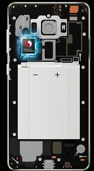 smartphone pertama dengan chipset snapdragon 821