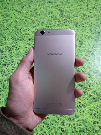 Smartphone Android Selife Oppo F1s Portrait 10