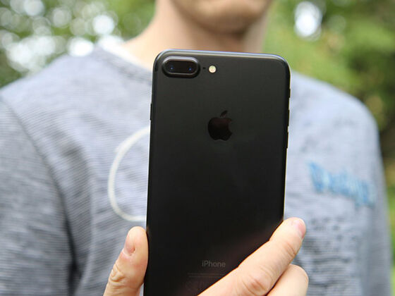 Dual camera hanya untuk iPhone layar besar