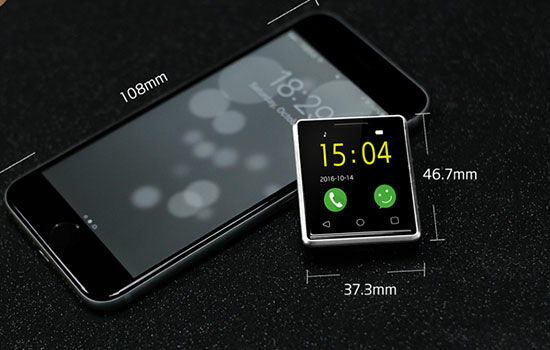 The smallest smartphone-the-world 4