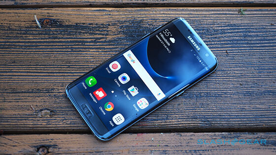 Smartphone Android Resolusi Layar Terbaik 10