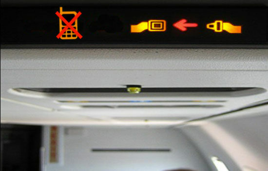 amankah-airplane-mode-di-pesawat-3