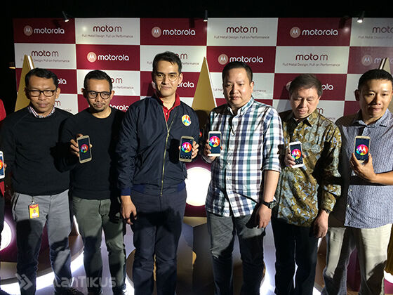 Harga Dan Spesifikasi Moto M 1