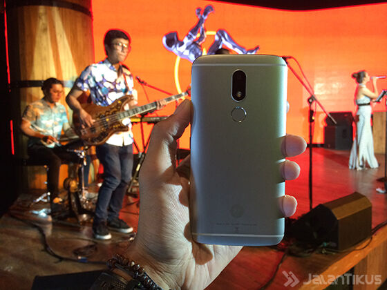 Harga Dan Spesifikasi Moto M 2