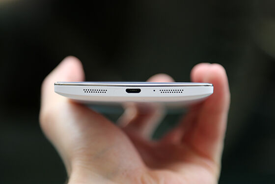 Menggunakan smartphone Android bukanlah sebuah hal gila lagi bagi kita Cara Jitu Tingkatkan Kualitas Suara pada Speaker Android