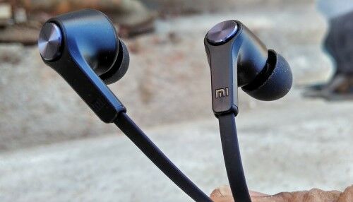 Ngebass Banget! Ini 5 Headset Xiaomi Terbaik Mulai Rp 50 ...