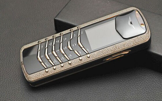 Vertu Signature Diamond