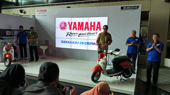 Skuter Listrik Yamaha Indonesia 01