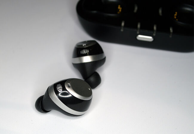 perangkat-teknologi-terbaik-2017-8