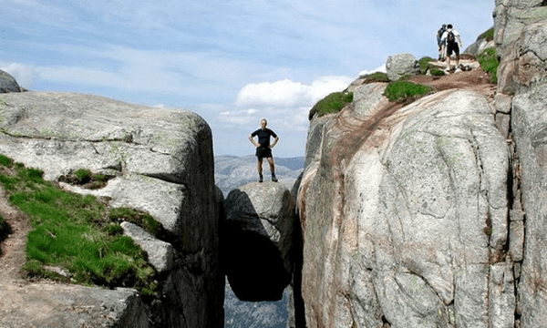 Gunung Kjerag 9ee23