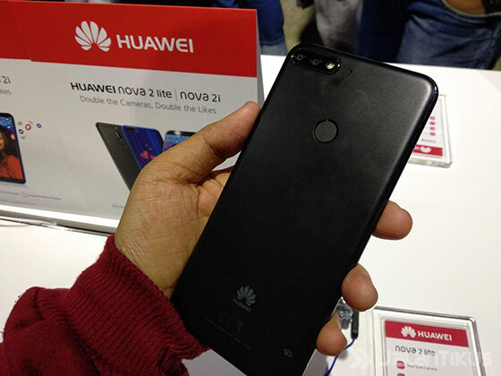 Bagian Belakang Huawei Nova 2 Lite Be784