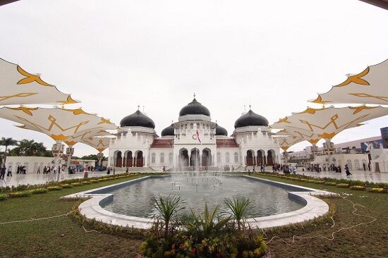 Tempat Wisata Terkenal Di Aceh F5b36