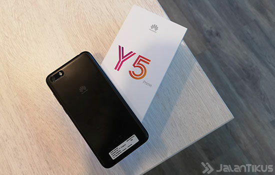 Unboxing Huawei Y5 Prime 2018 4 F764e