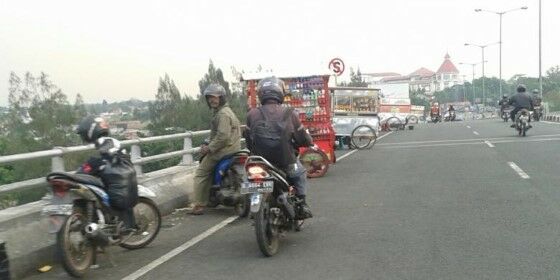 Tempat Ngabuburit Teraneh Di Indonesia 4 A814b