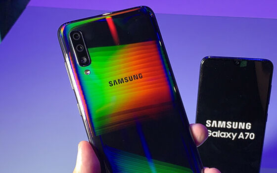 Hp Triple Kamera Samsung Galaxy A70 A6978