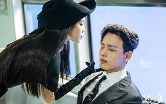 Nonton Film Drama Hotel Del Luna 1 2ed8c