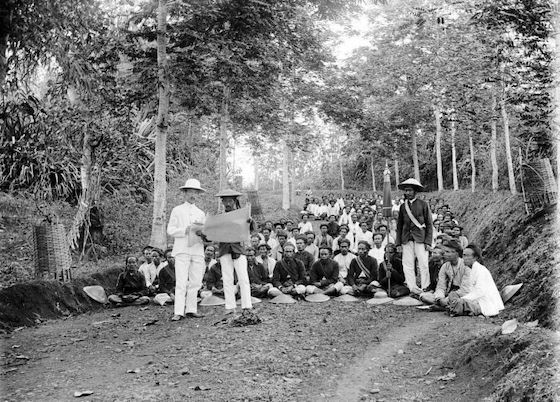 Jalan Anyer Panarukan Fab27