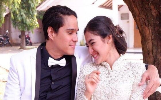 Artis Indonesia Yang Nikah Bohongan Demi Sensasi Cut Syifa Dan Mischa F180b