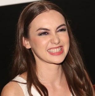 Rianti Cartwright Aktris Indonesia Penakut Ce691