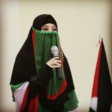 Peggy Melati Sukma F6d2f