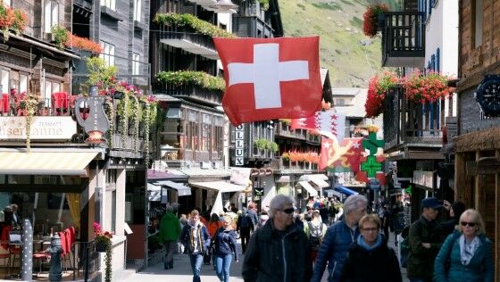 Swiss 78037