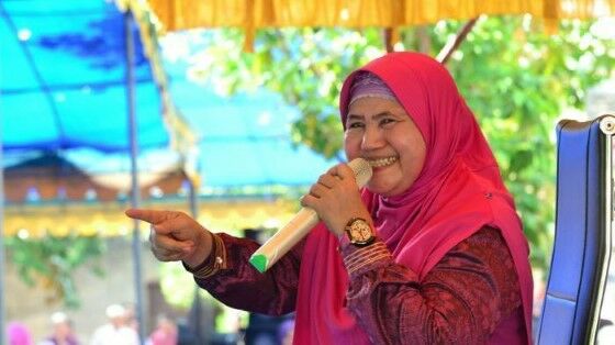 Mamah Dedeh 0aa67