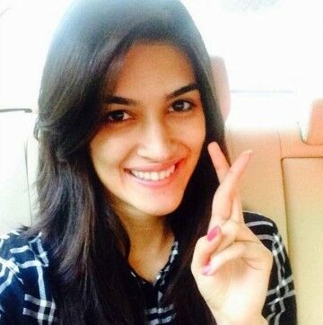 Kriti Sanon Ec544