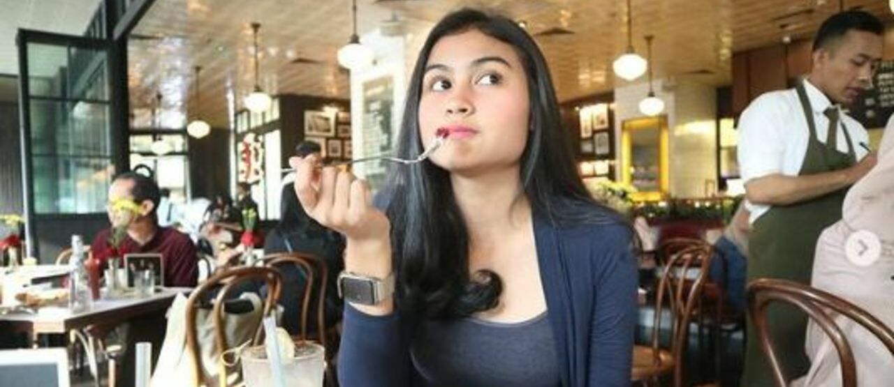 Junisya Dwi Putri E2074