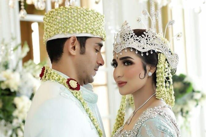 Tania Nadira Dan Abdullah Alwi 28156