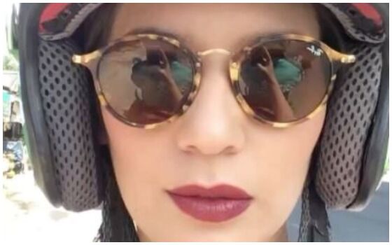 Potret Artis Indonesia Terkenal Yang Naik Ojek Online Hannah Al Rashid De6a0