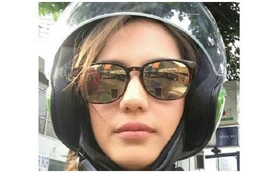 Potret Artis Indonesia Terkenal Yang Naik Ojek Online Pevita Pearce E0efd