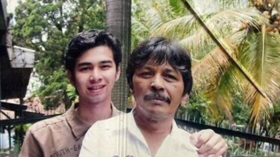 Artis Orang Tua Meninggal 5 E016f