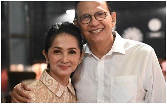 Artis Indonesia Yang Setia Dengan Pasangannya Roy Marten Dan Anna Maria 36ebd