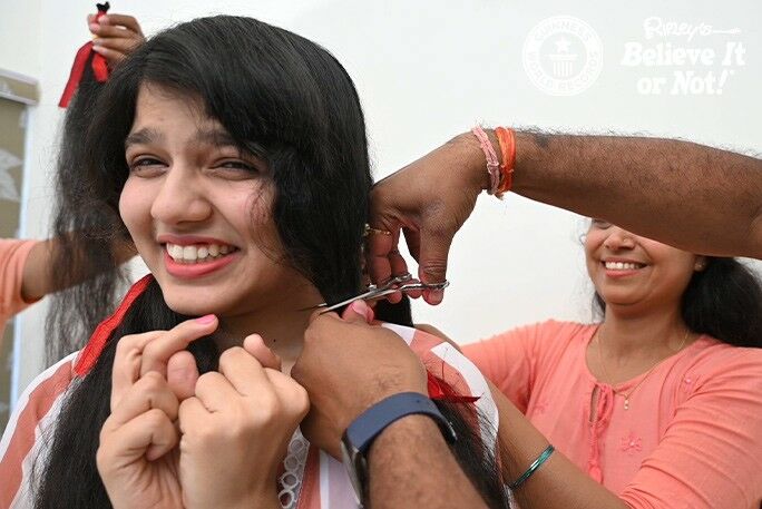 Nilanshi Patel Ternyata Kapok Potong Rambut 719f3