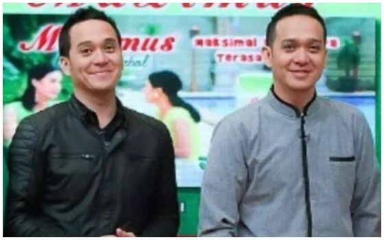 Artis Kembar Yang Kompak Berkarir Di Dunia Hiburan Fadli Fadlan 57cad