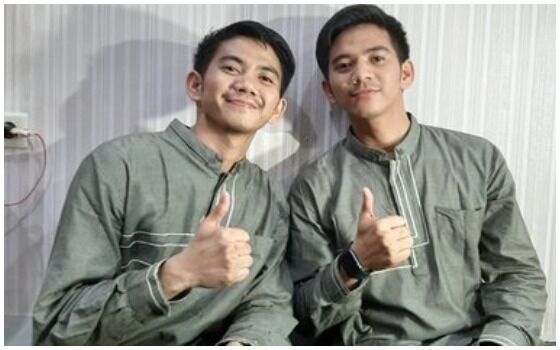 Artis Kembar Yang Kompak Berkarir Di Dunia Hiburan Rizky Dan Ridho 61df2