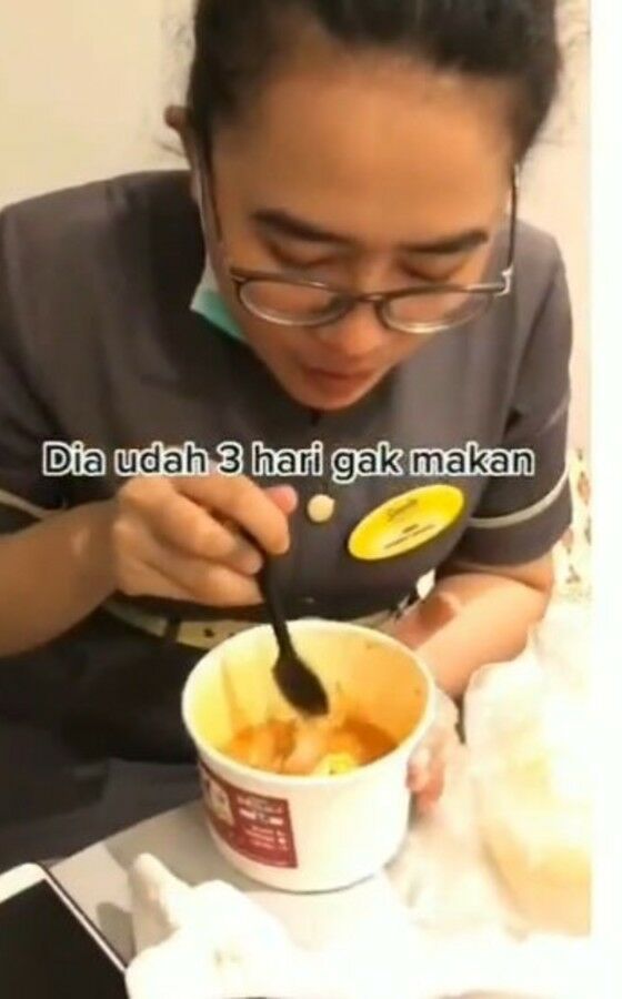 Tiga Hari Tidak Makan 672bc