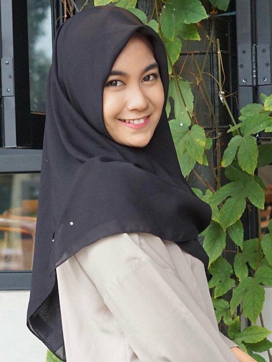 Annisa Rahma 155c1