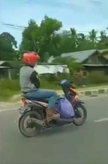 Motor Jalan Tanpa Pengemudi 82ed3