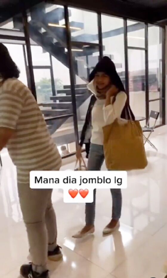 Sosok Anak Magang Bawa Mercy Ke Kantor 8655a