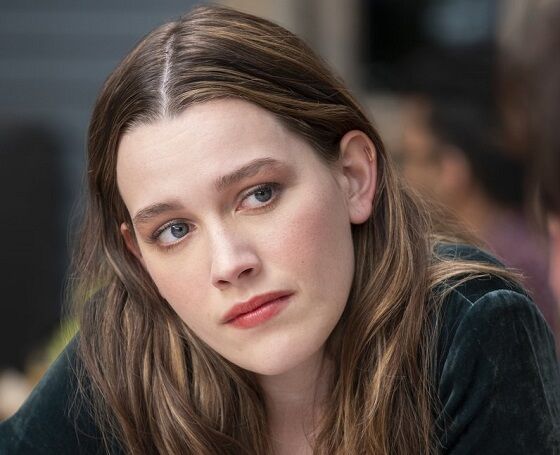 Victoria Pederetti Sebagai Love Quinn B8f53