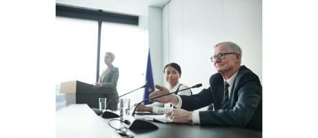 Archimedes&#39; Law: Understanding the Fundamental Principles of Buoyancy