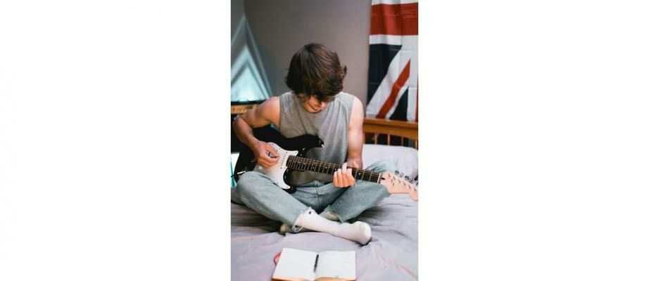 75 Lagu Gitar Mudah untuk Tahun 2023: Daftar Lengkap dan Tips Bermain